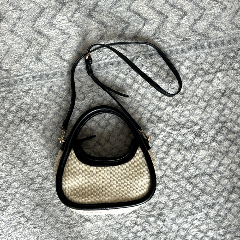 Woven purse